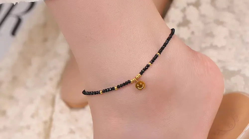 Gold Anklets India – Ultimate Style Guide to Payal and Anklets | Carryallco