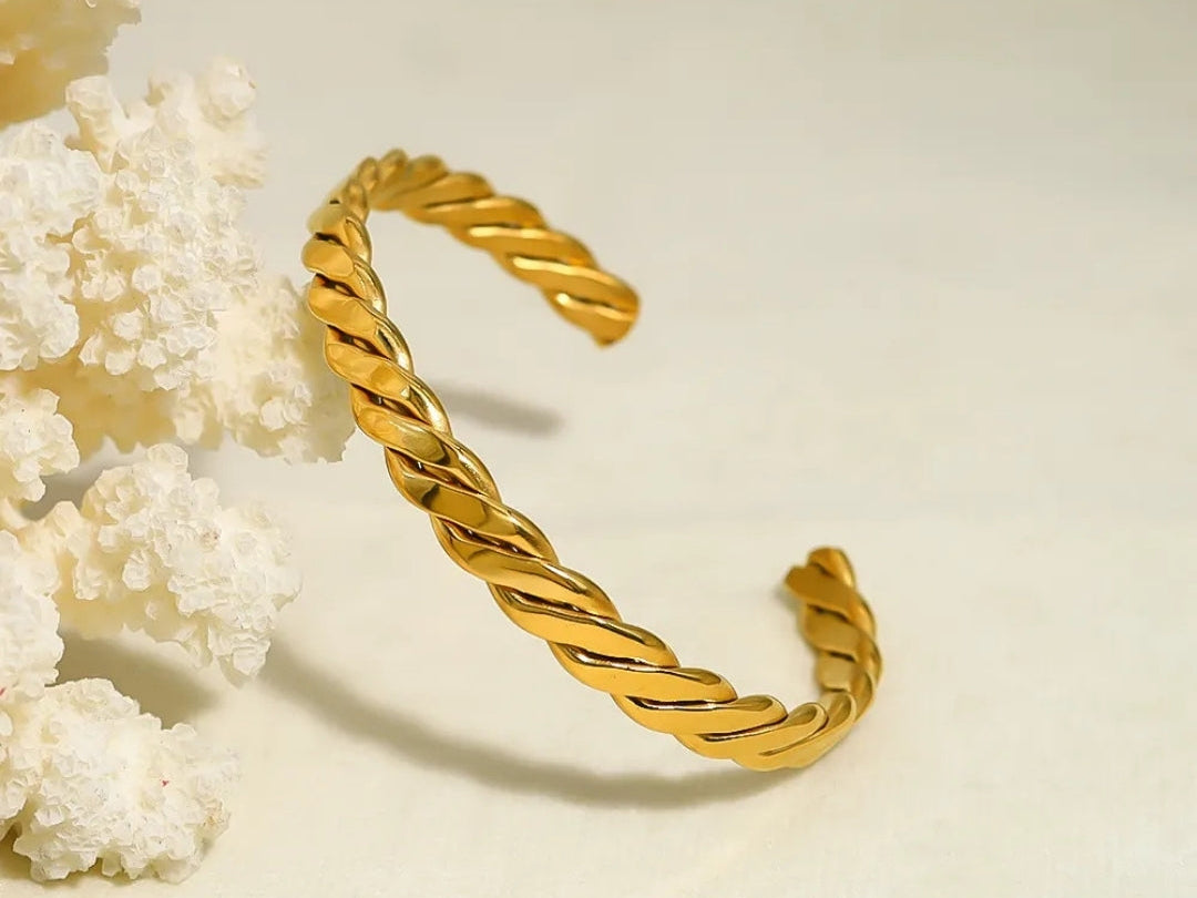 11 Types of Gold Chains India – Cuban, Rope, Figaro and More | Carryallco