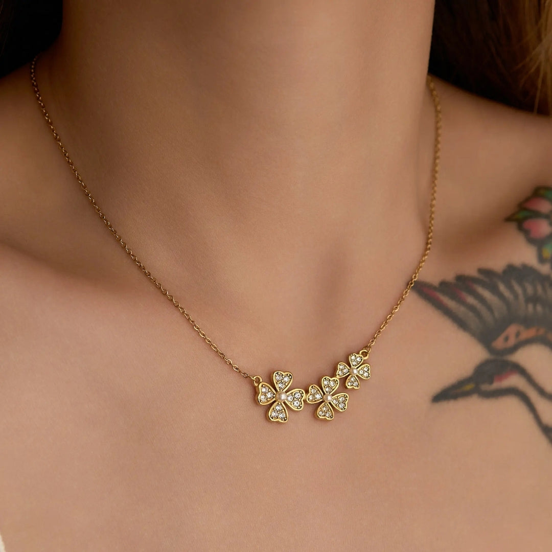18K Gold Plated Daisy Flower Pendant Necklace