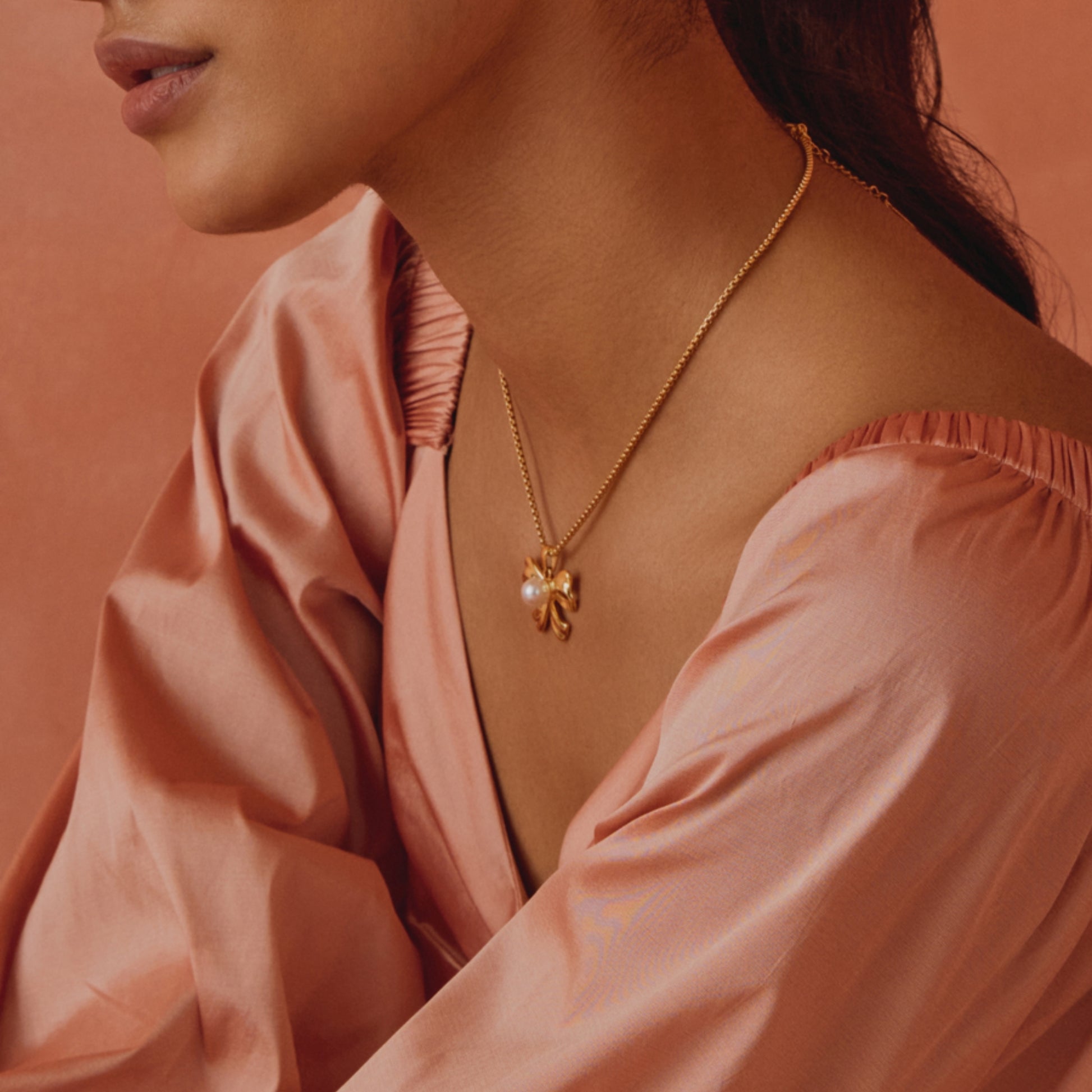 18K Gold Plated Aurora Pearl Bow Pendant – Demi-Fine