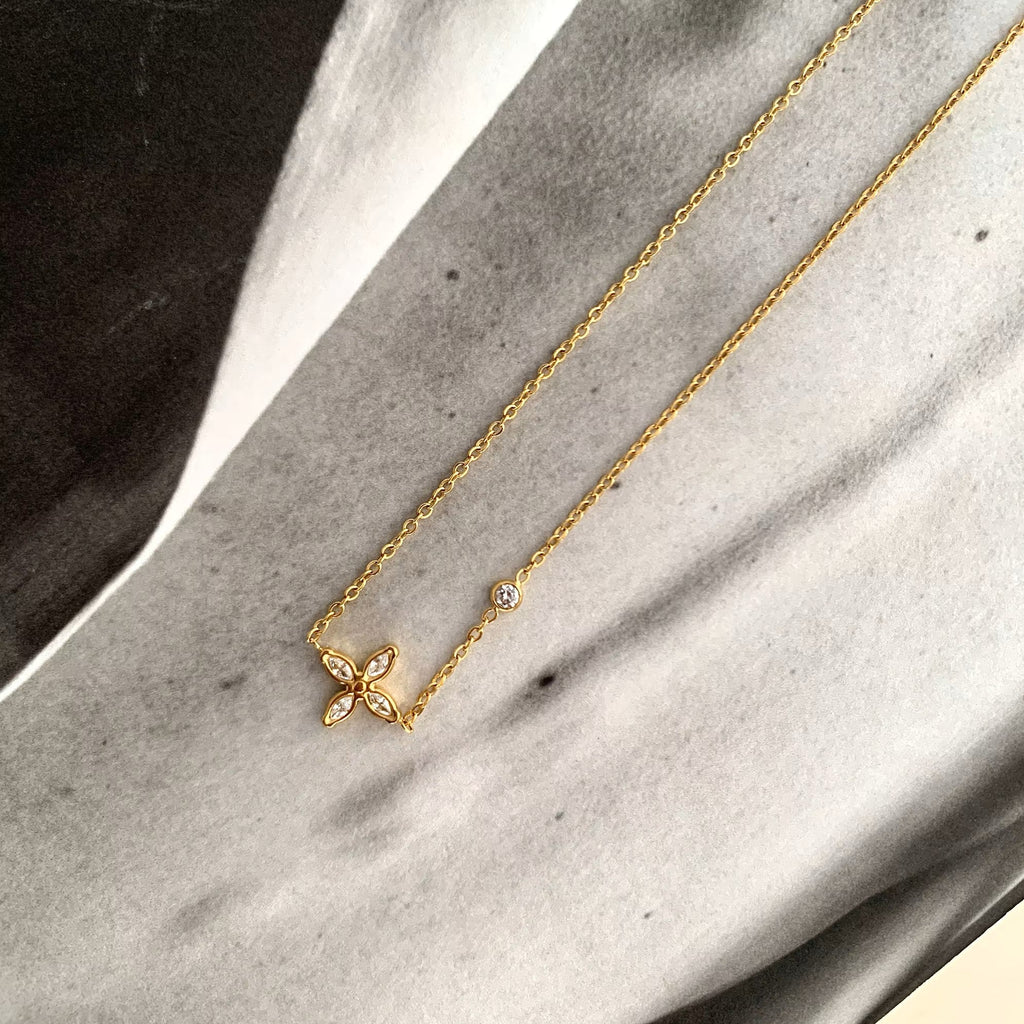 18K Gold Plated Flower Clover Zirconia Pendant Necklace