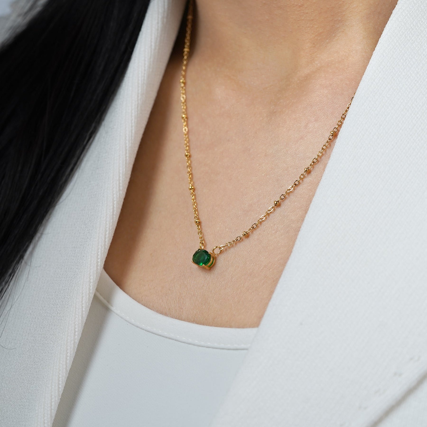 Oval Green Stone Beaded Pendant Necklace – 18K Gold Plated | CARRYALLCO