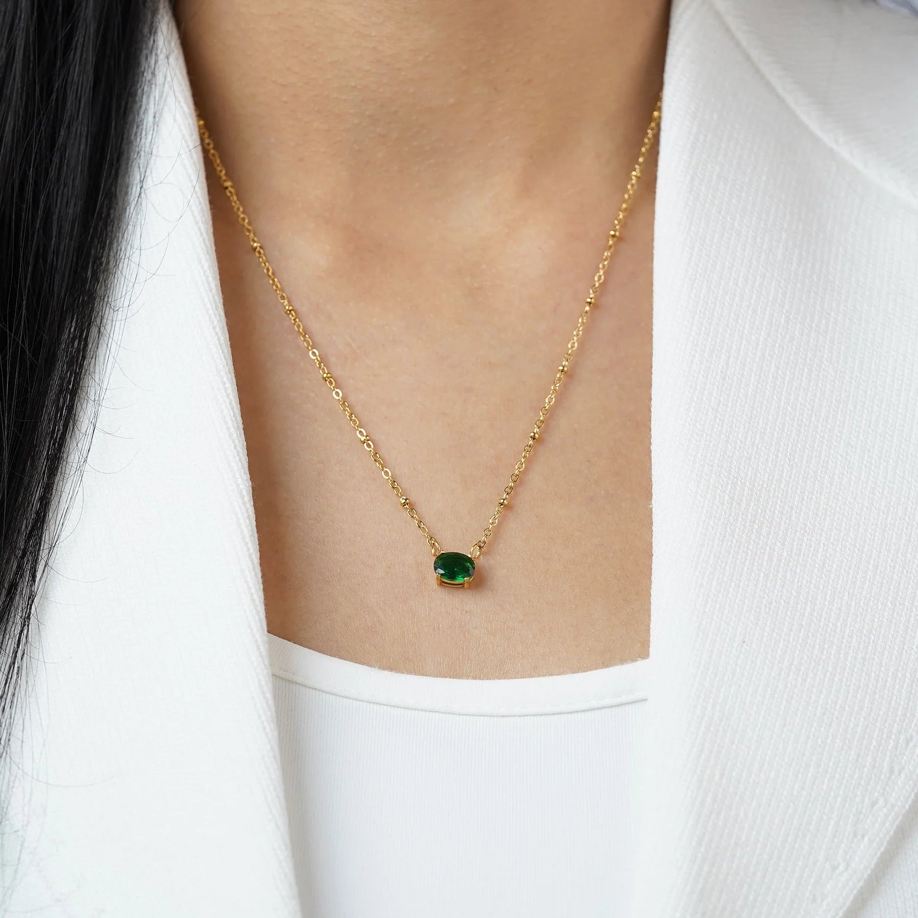 Oval Green Stone Beaded Pendant Necklace – 18K Gold Plated | CARRYALLCO