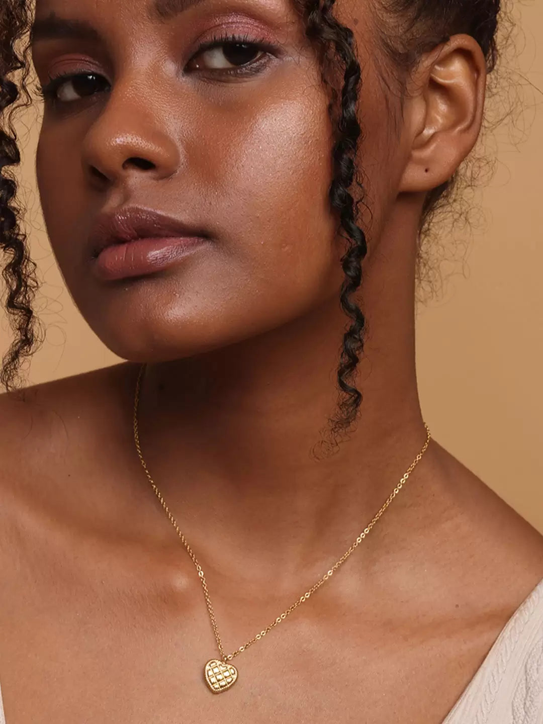 18K Gold Plated Timeless Heart Pendant Chain – Demi-Fine