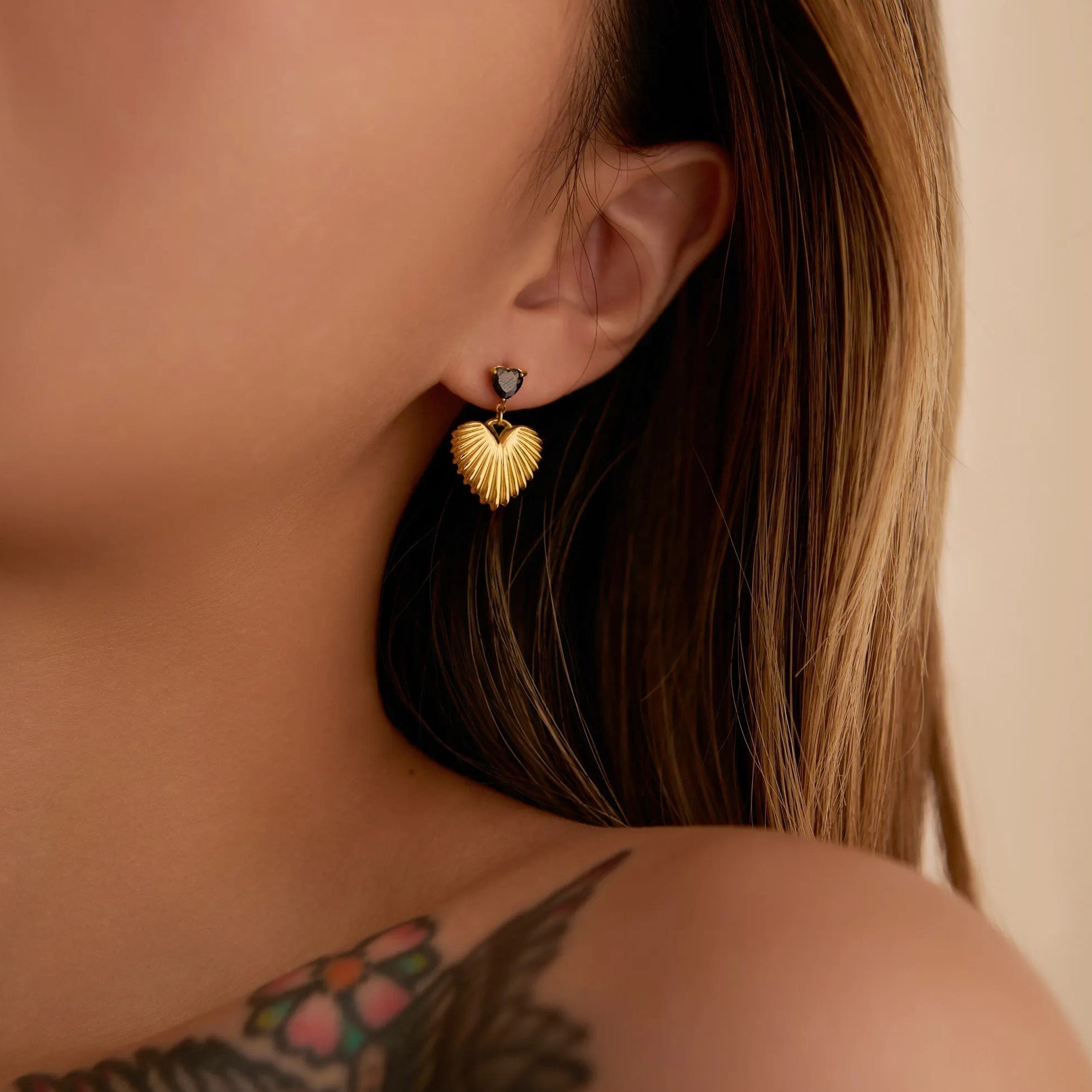 Black Zircon Heart Drop Earrings – 18K Gold Plated