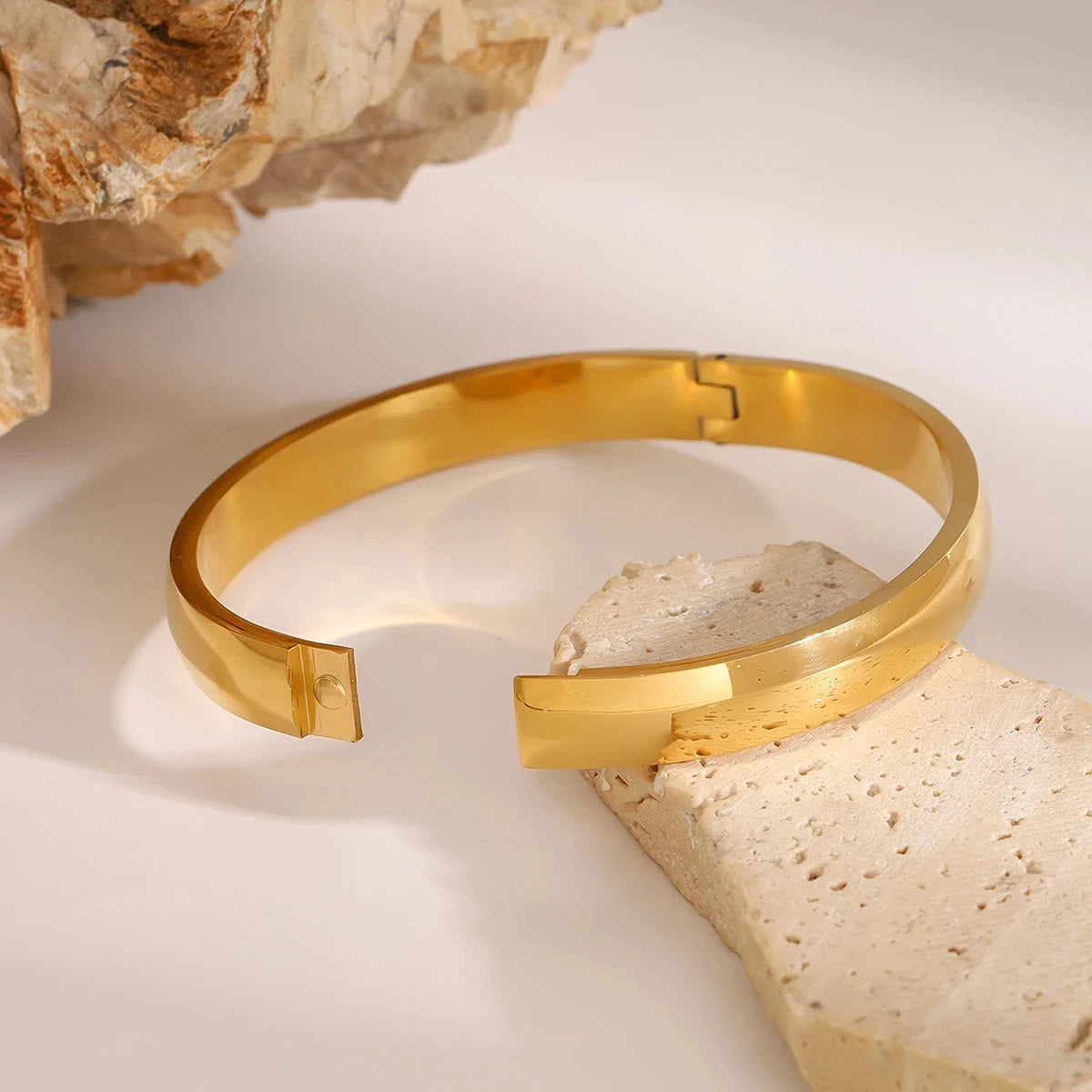 Bold Curved Clasp Bangle