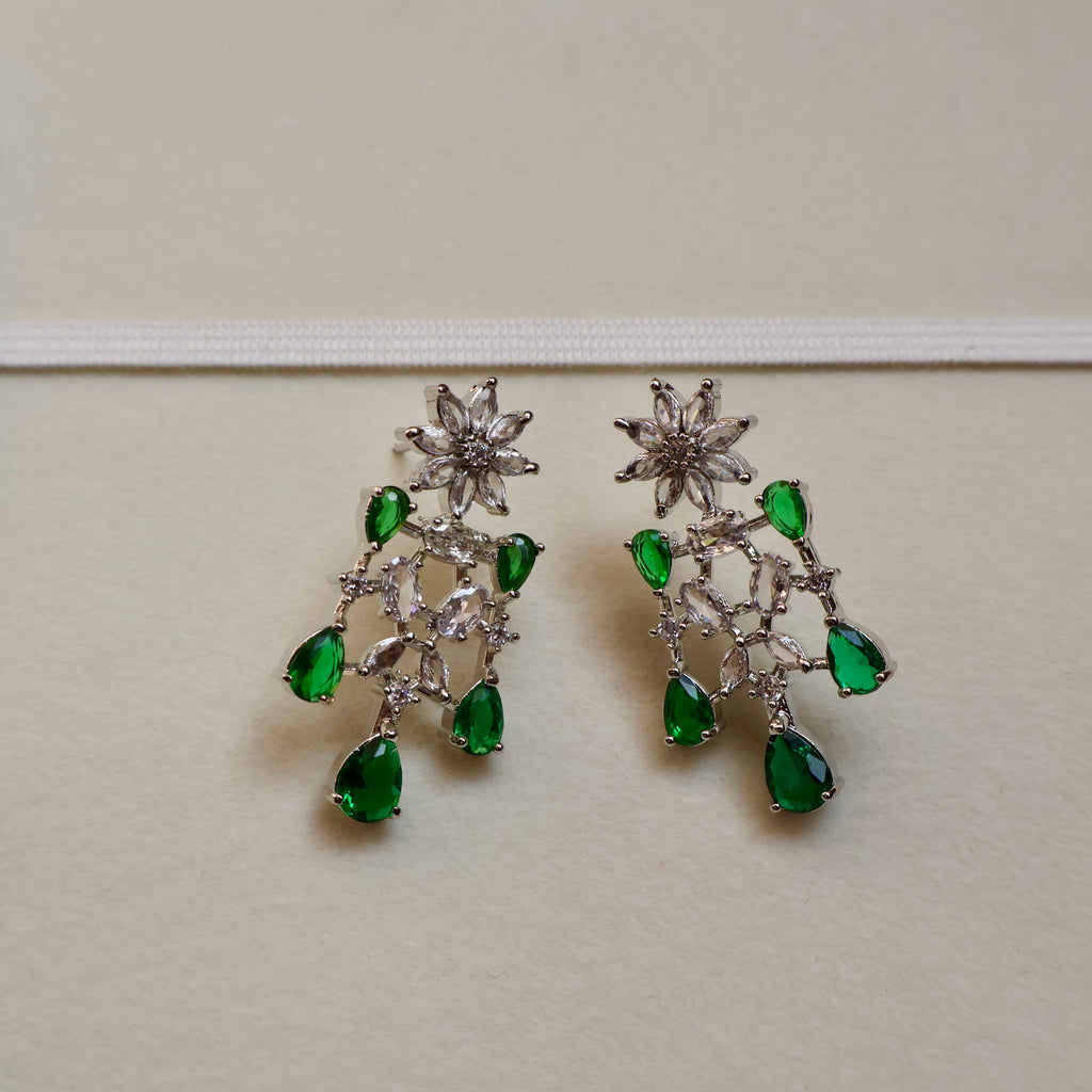 Carryallco Emerald Grace Necklace Set