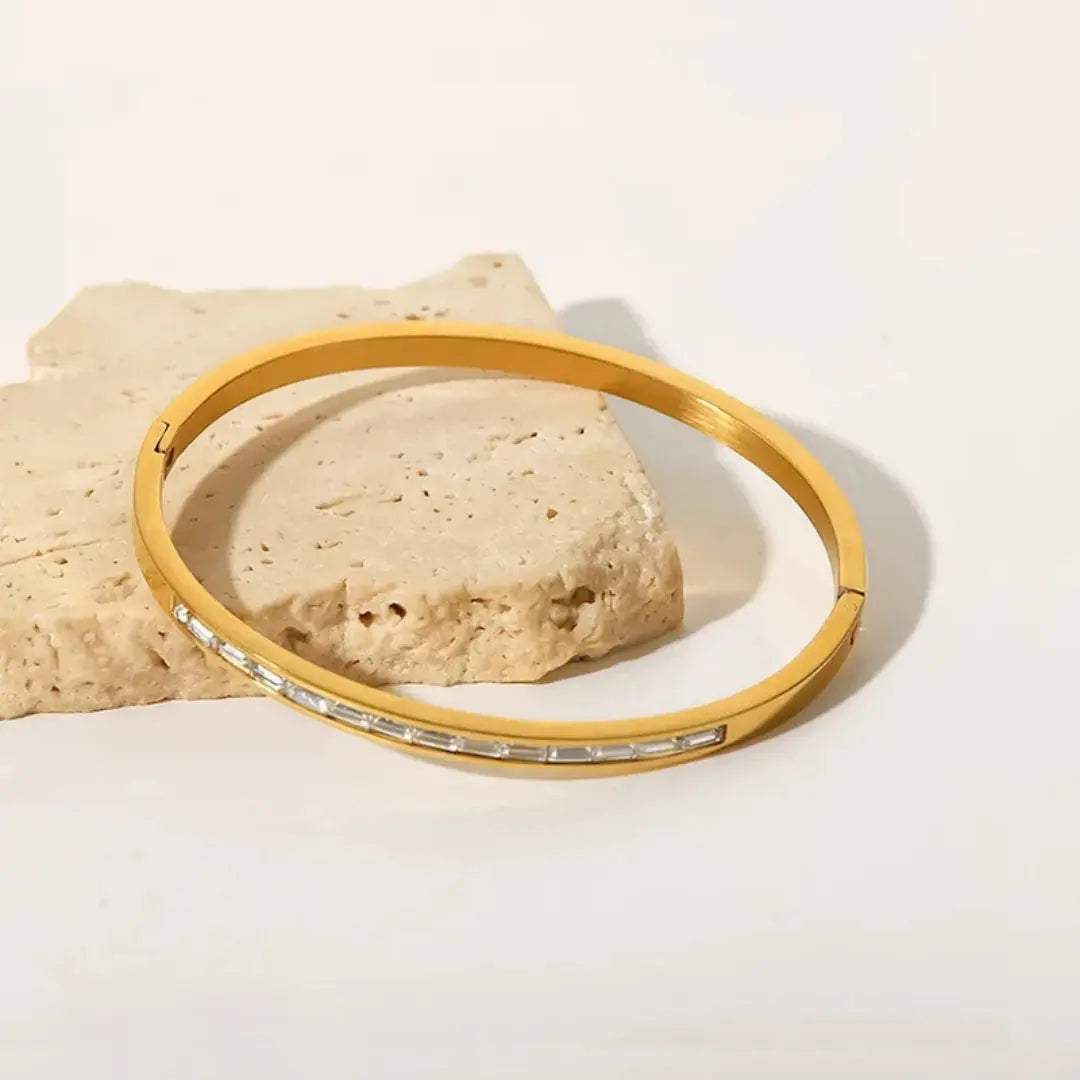 Carryallco 18K Gold Plated Brilliant Cut Stone Bangle – Dainty