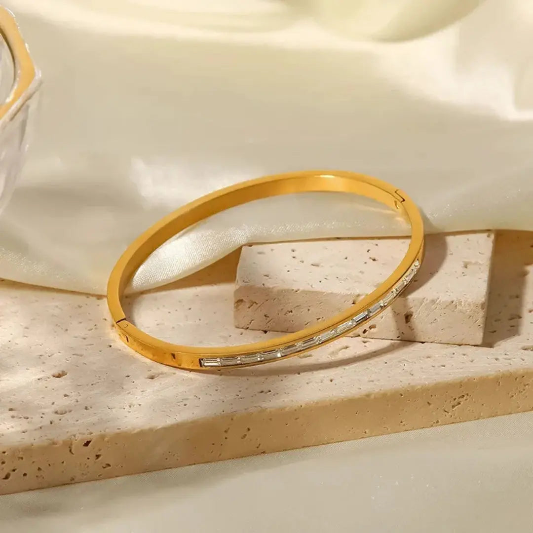 Carryallco 18K Gold Plated Brilliant Cut Stone Bangle – Dainty