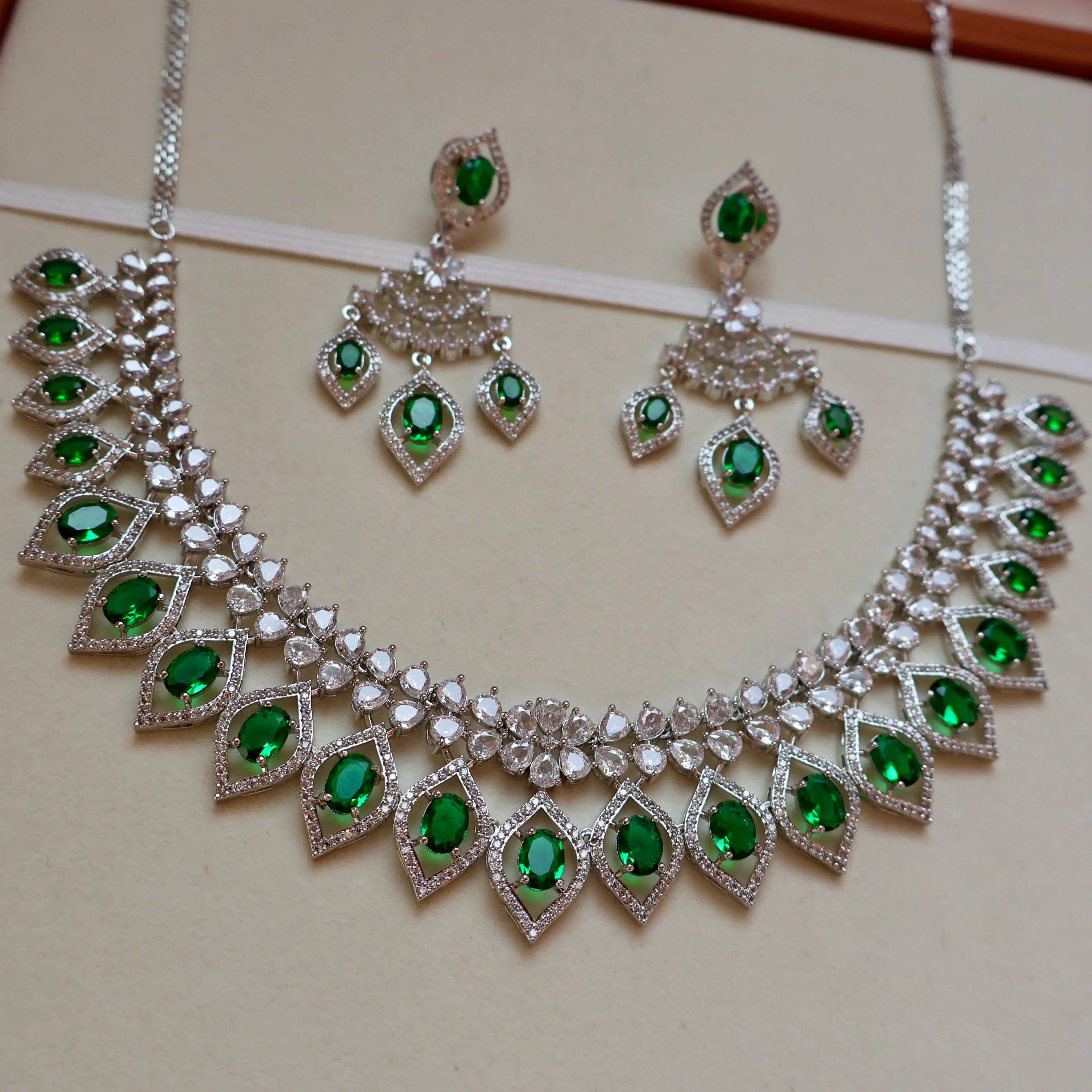 Carryallco Verde Elegance American Diamond Necklace Set
