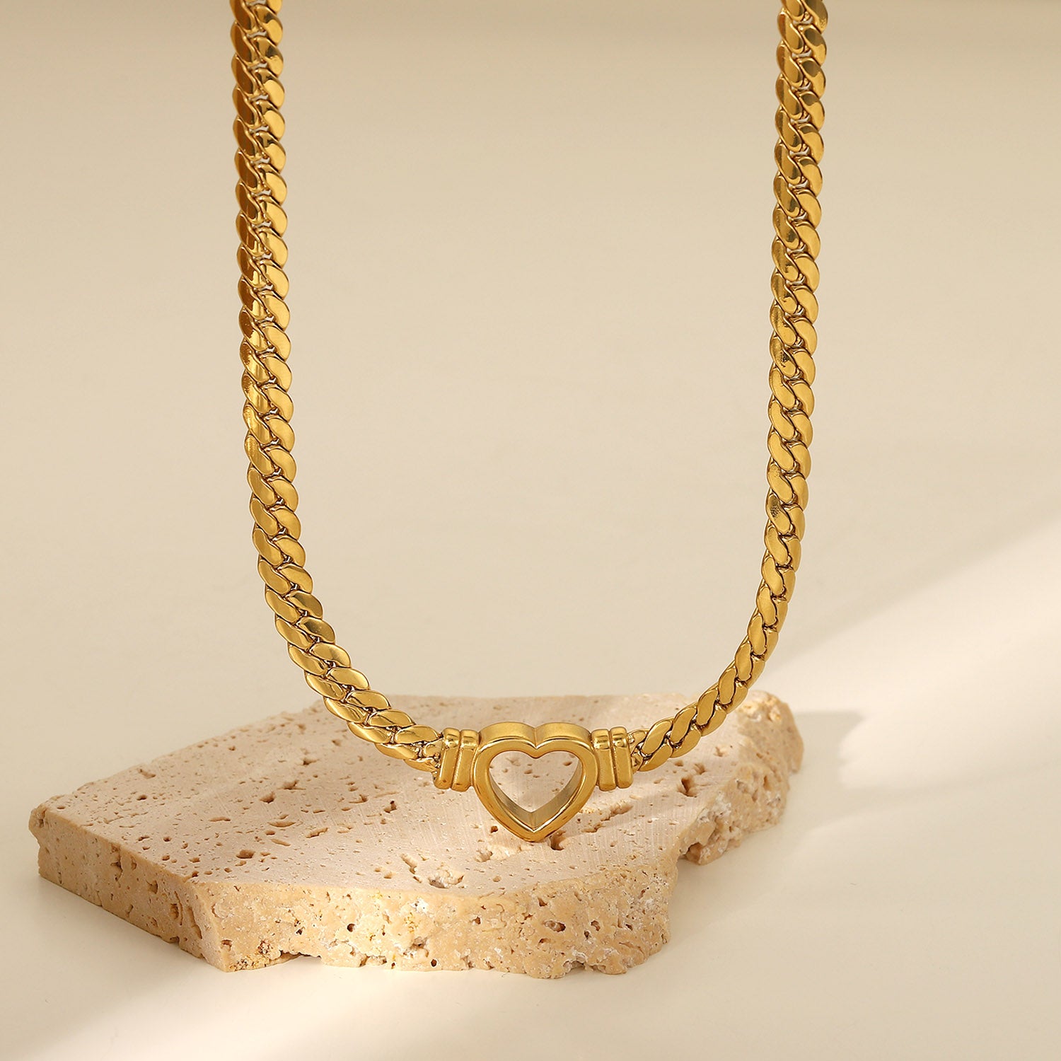 Heart Cuban Chain Necklace – 18K Gold Plated | CARRYALLCO