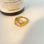 Demi Fine Elliptical Zircon 18K Gold Seal Ring