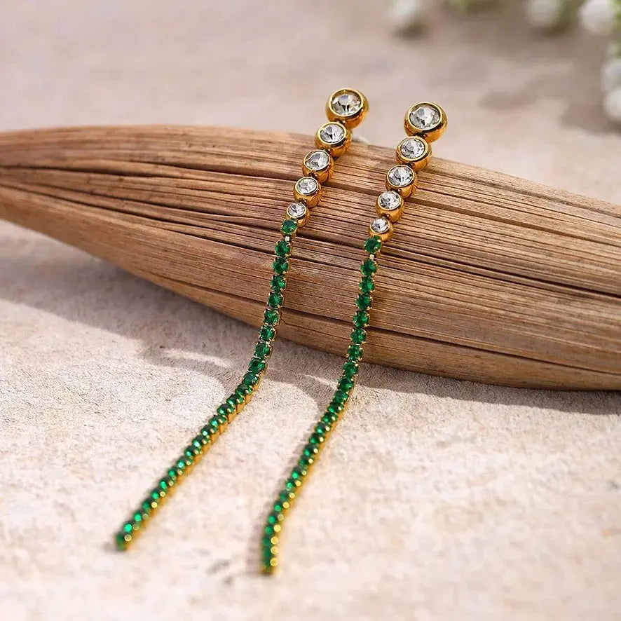 Emerald Elegance Tassel Earrings – 18K Gold Plated
