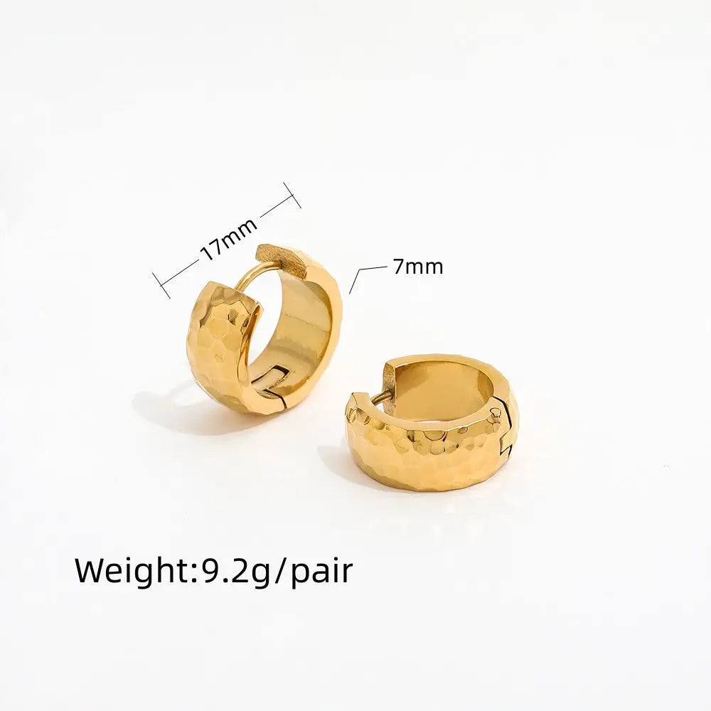 Hammer Stria Hoop Earrings – 18K Gold Plated - CARRYALLCO