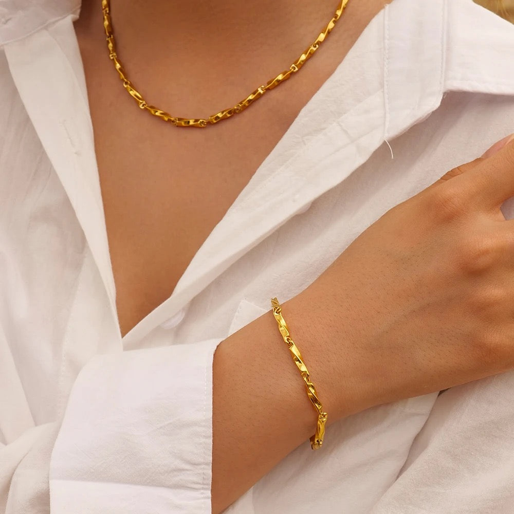 Mobius French Style Strip Bracelet Carryallco
