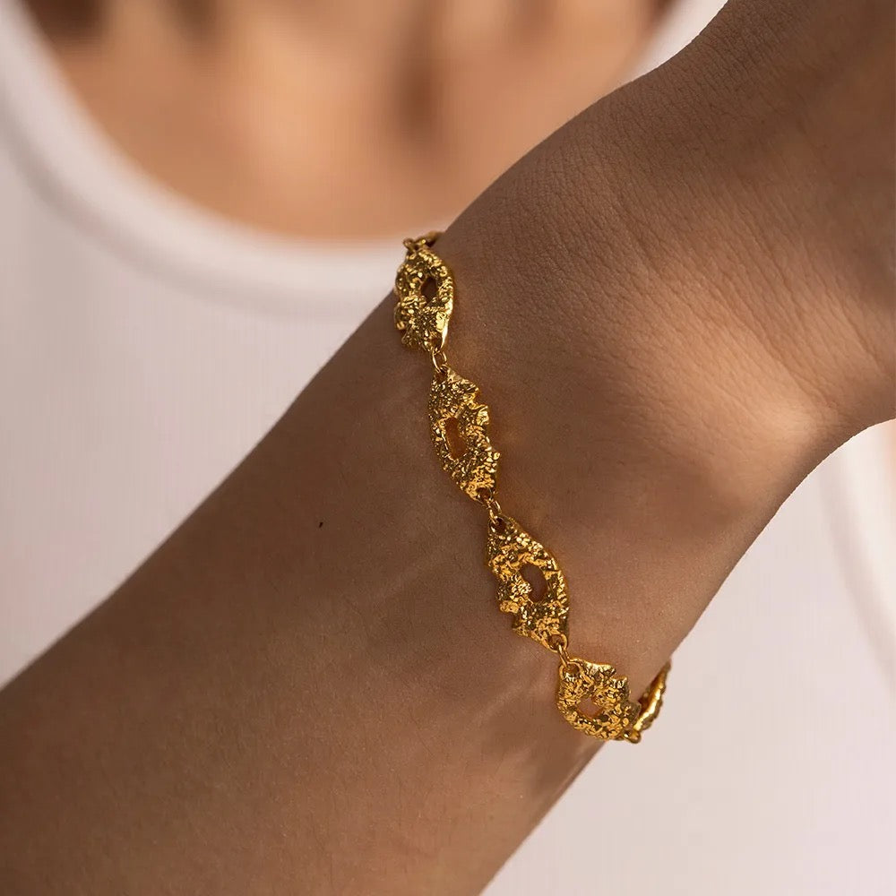 Volcano Pattern Irregular Bracelet Carryallco