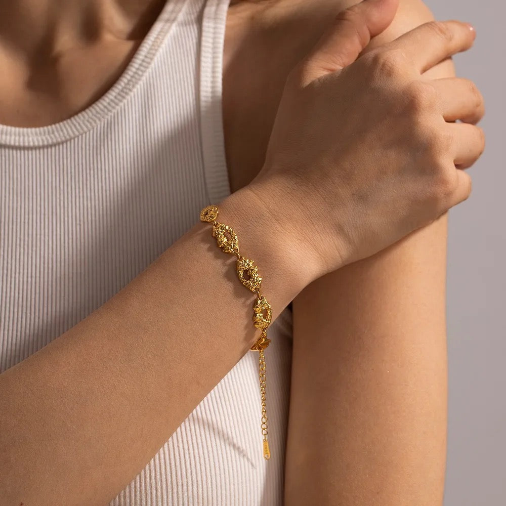 Volcano Pattern Irregular Bracelet Carryallco