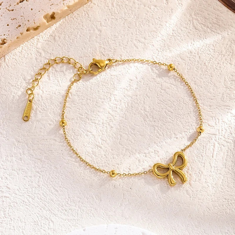 Minimalist Bow Accent Bracelet Carryallco