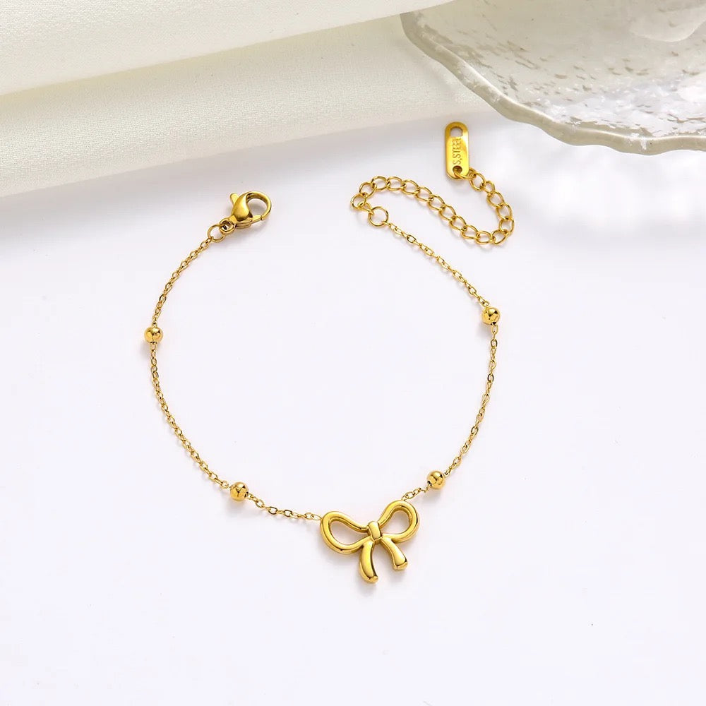 Minimalist Bow Accent Bracelet Carryallco