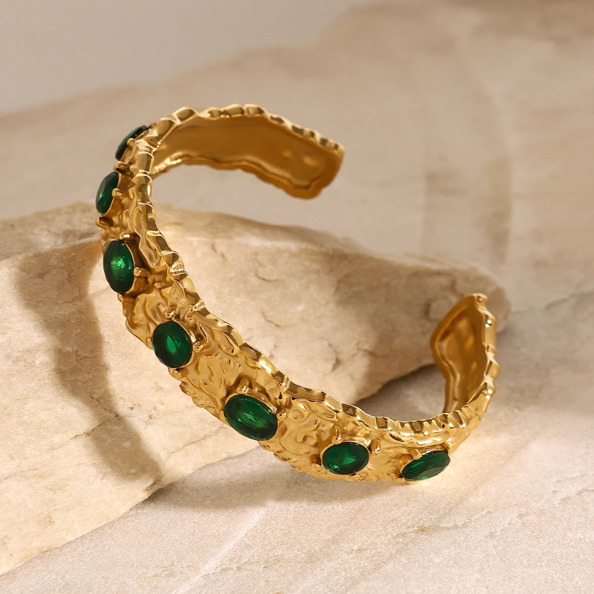 Verdant Glow Hammered Bracelet Carryallco
