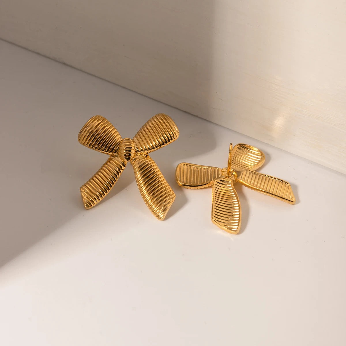 Carryallco Golden Bow Knot Studs