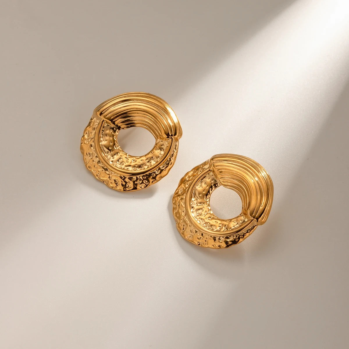 Carryallco Ethereal Hollow Statement Earrings Carryallco