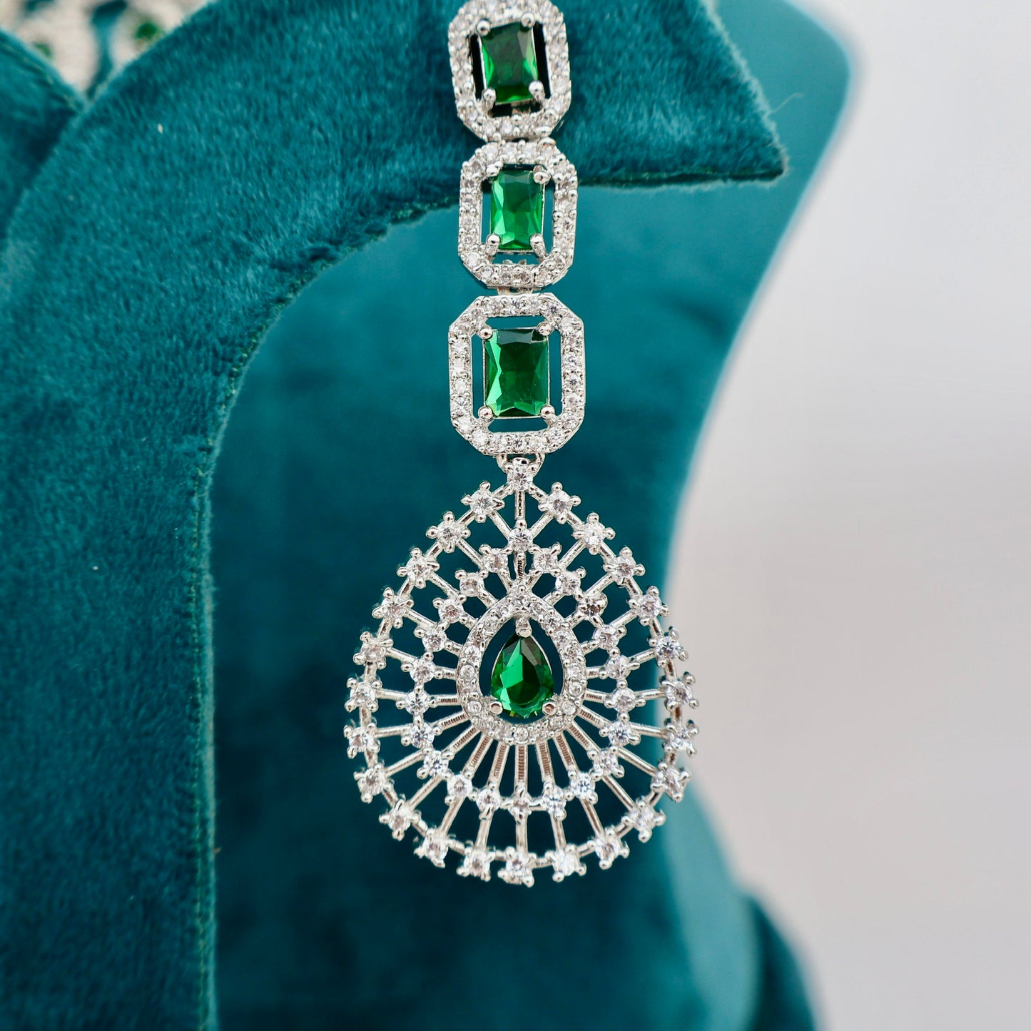 Carryallco Forever Emerald American Diamond Necklace