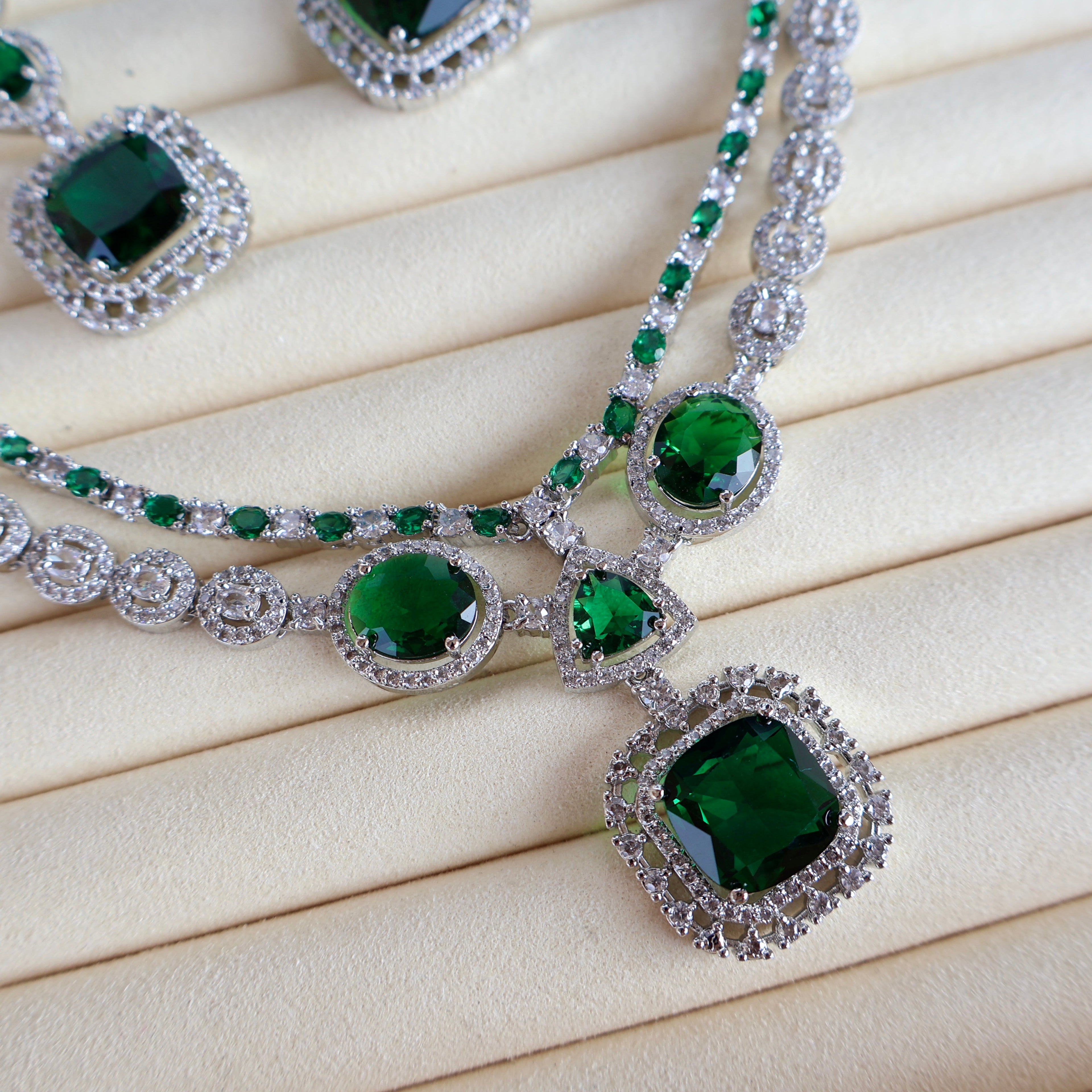 Carryallco Radiant Emerald Splendor Set Carryallco