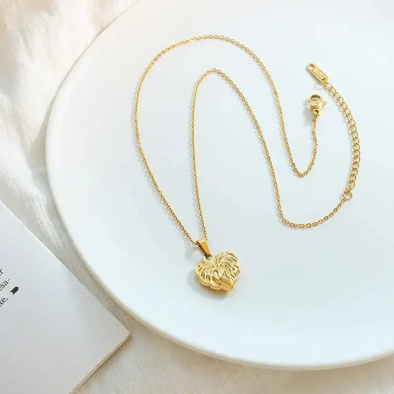 Irregular Stripe Heart Pendant – 18K Gold Plated