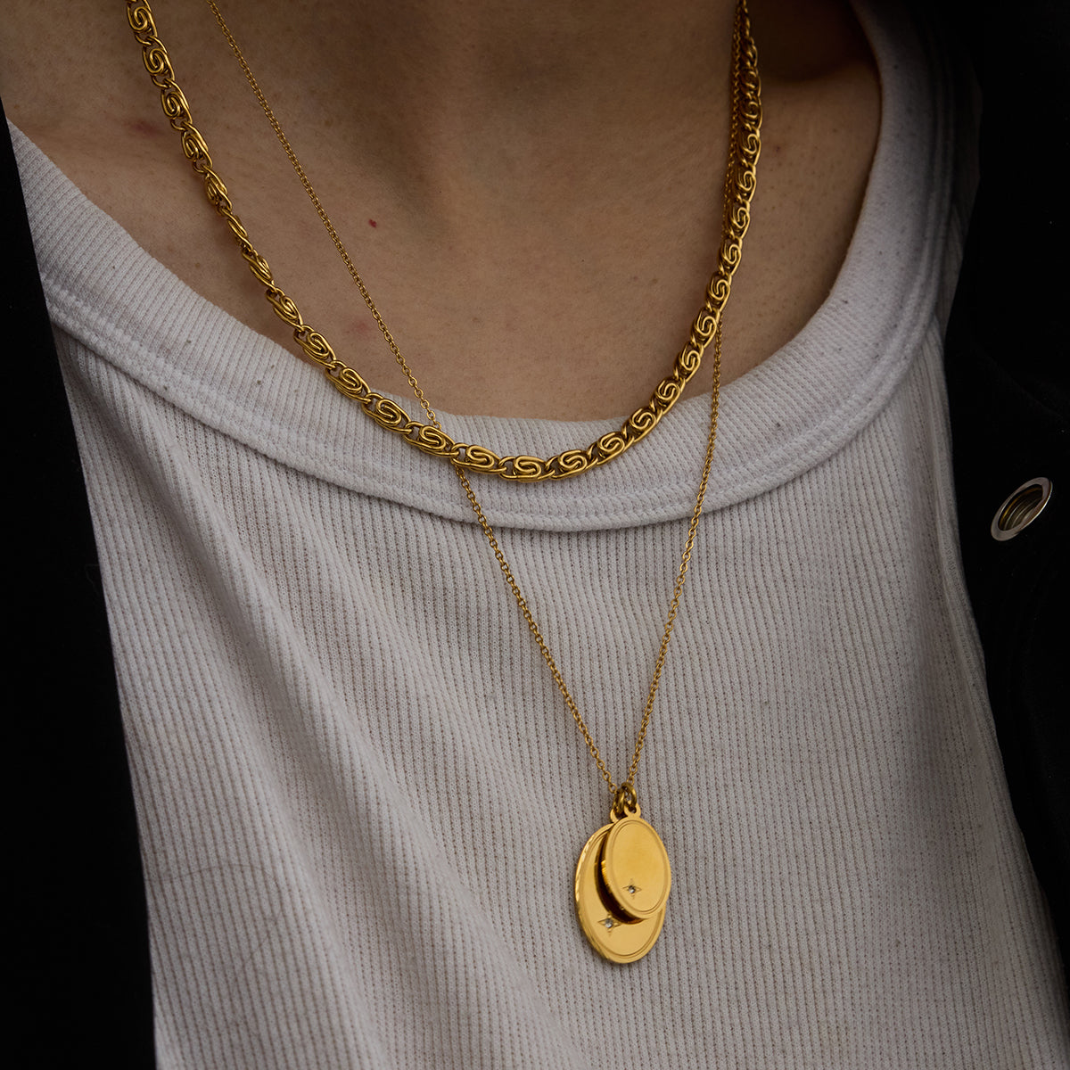 Men Oval Diamond Star Pendant Set – Gold Plated CARRYALLCO