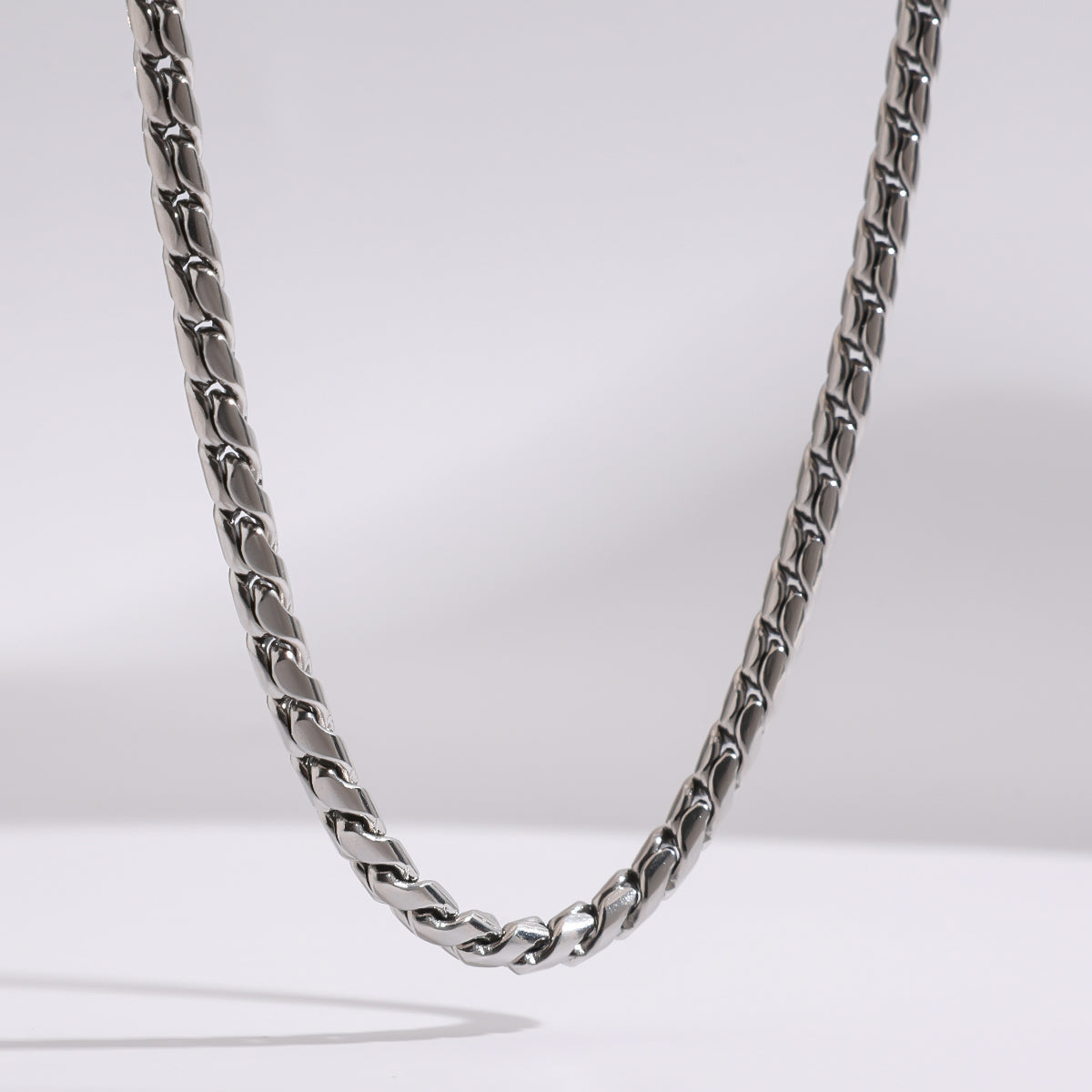 Men’s Rhodium Stud-Link Chain CARRYALLCO