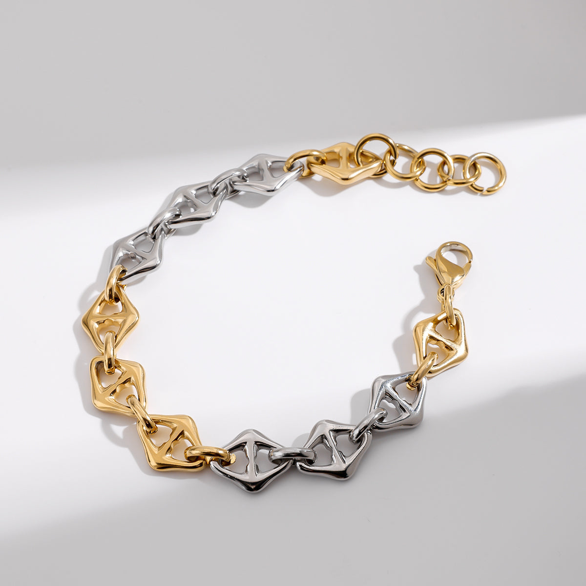 Men’s Two-Tone Stud-Link Bracelet – 18K Demi-Fine CARRYALLCO