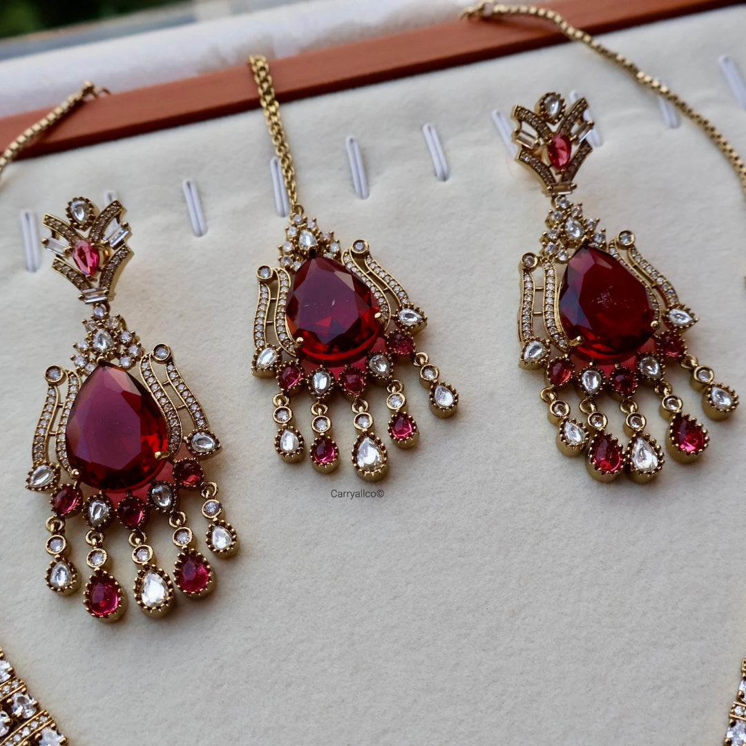 Red Mehendi Polish Bridal Jewellery Set