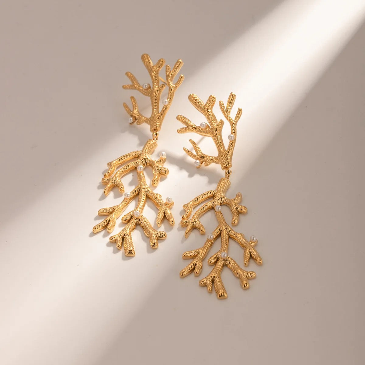 Serene Ocean Leaf Drop Earrings – 18K Gold Plated