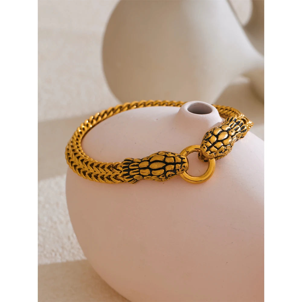 Snake Chain Bracelet – Detail Close-Up | 18K Gold PVD | Carryallco India