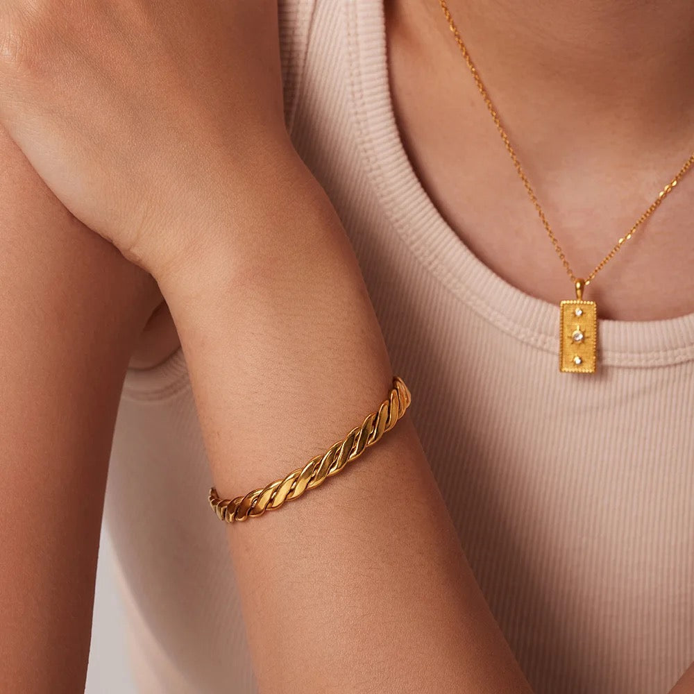 Twisted Wide Cuban Bracelet – Lifestyle View | 18K Gold Plated | Carryallco India