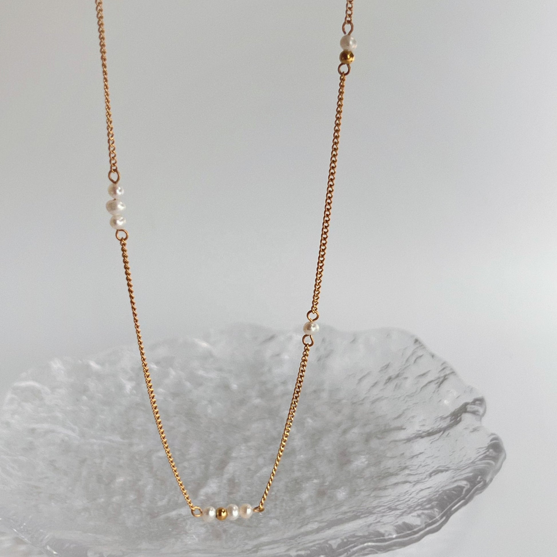 Vintage Pearl Drop Pendant Necklace – 18K Gold Plated