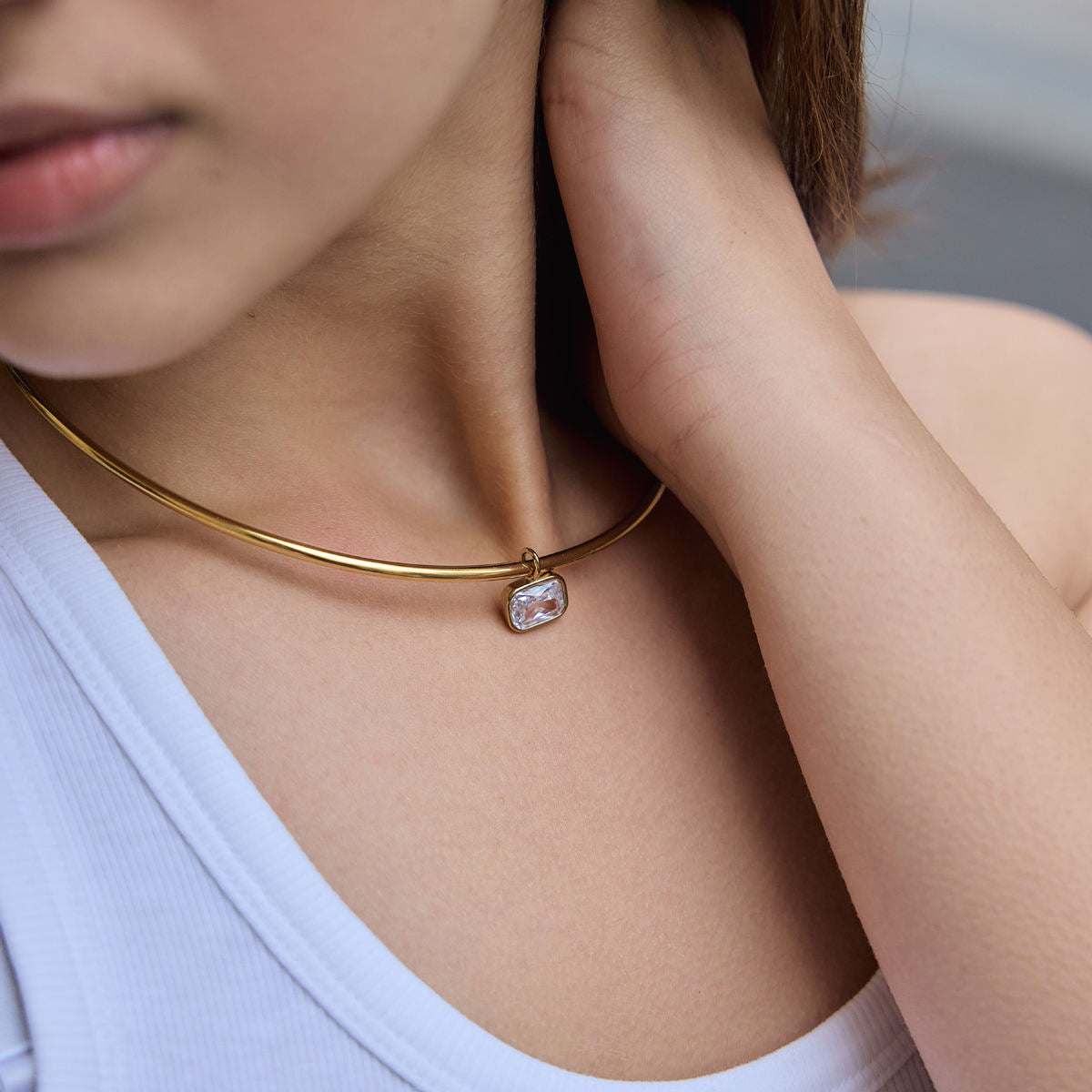 Zirconia Pendant Collar Necklace