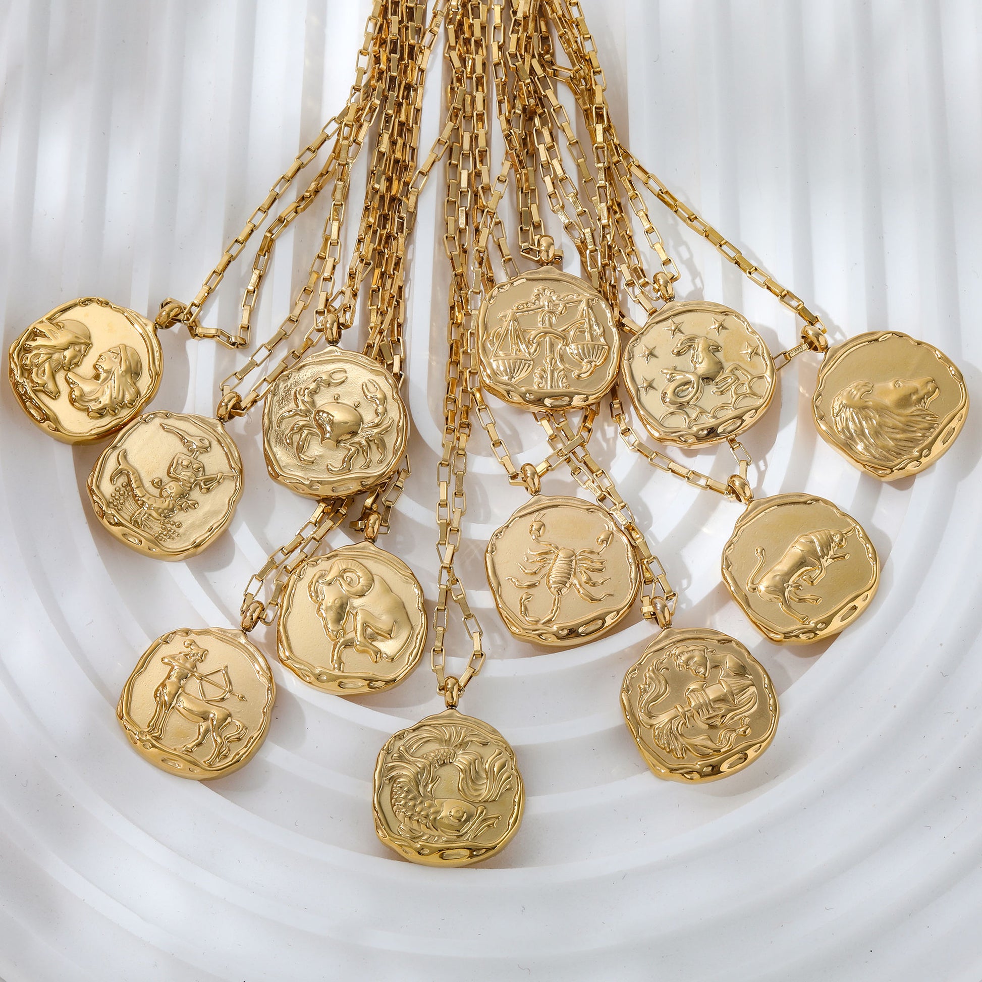 Zodiac Necklace – Pendant Detail | Demi-Fine 18K Gold PVD | Carryallco
