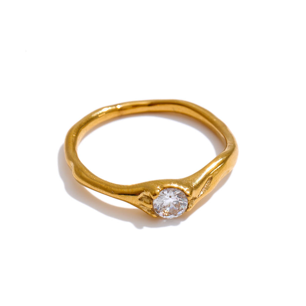 Round Cubic Zirconia Ring – 18K Gold PVD | CARRYALLCO
