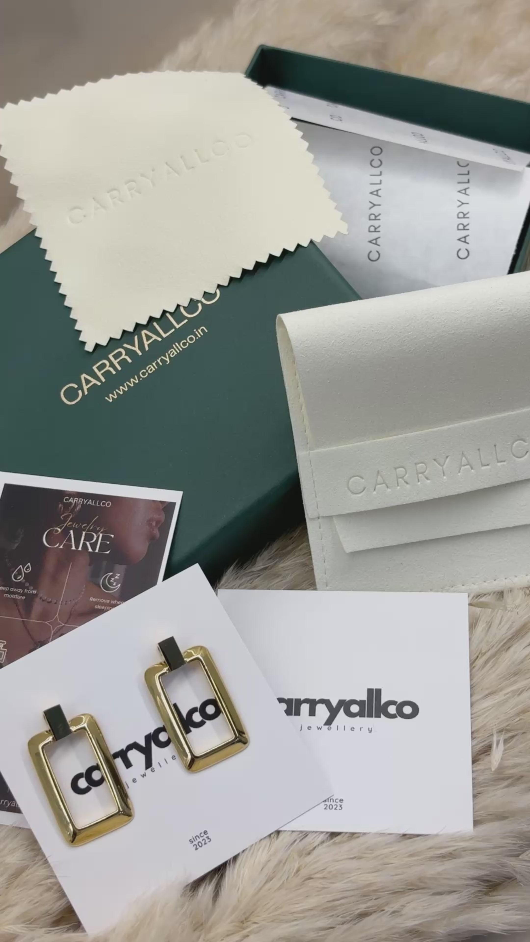 Carryallco Milano Minimalist Earrings