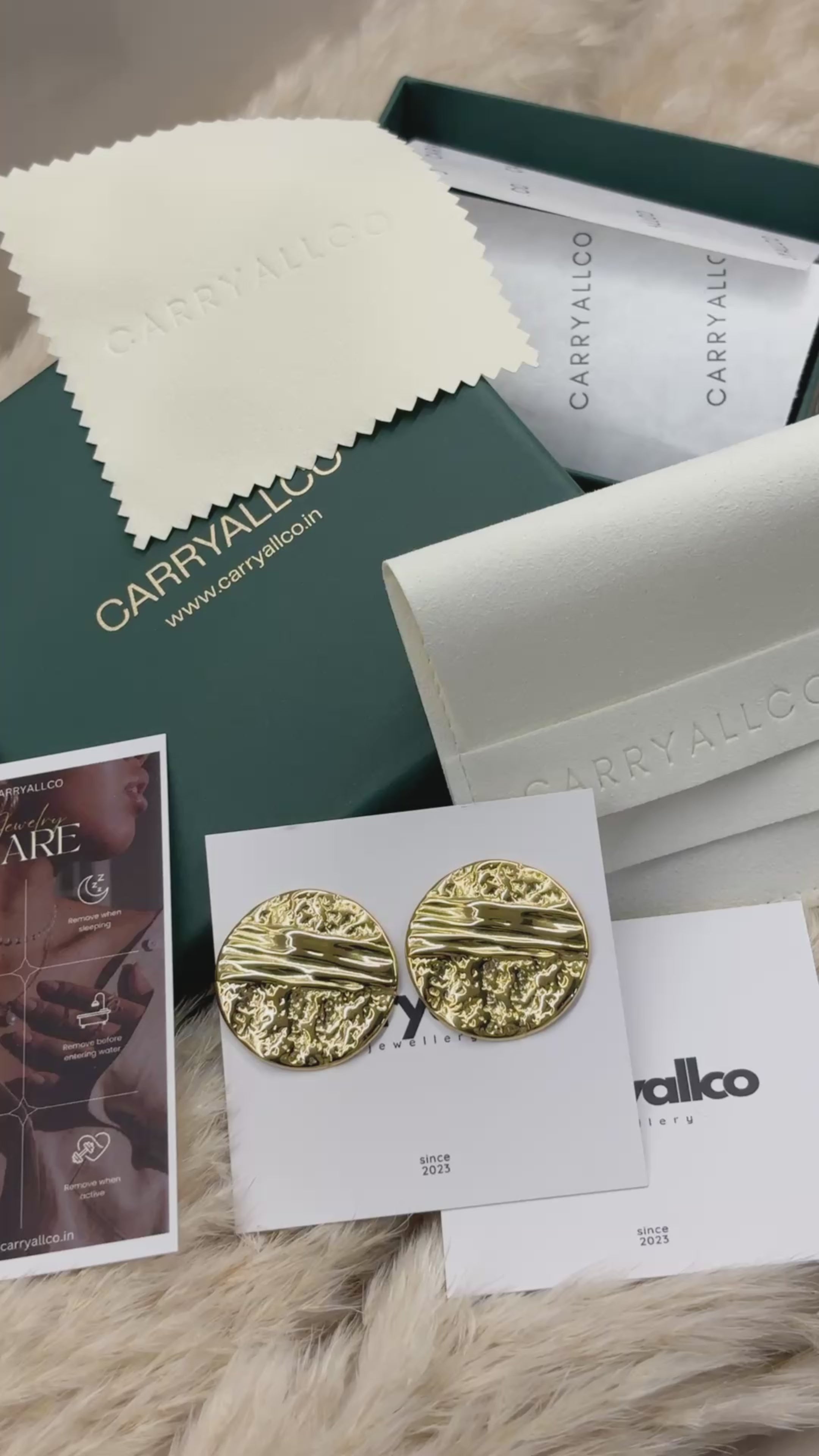 Modernist Hammered Stud Earrings – 18K Gold-Plated