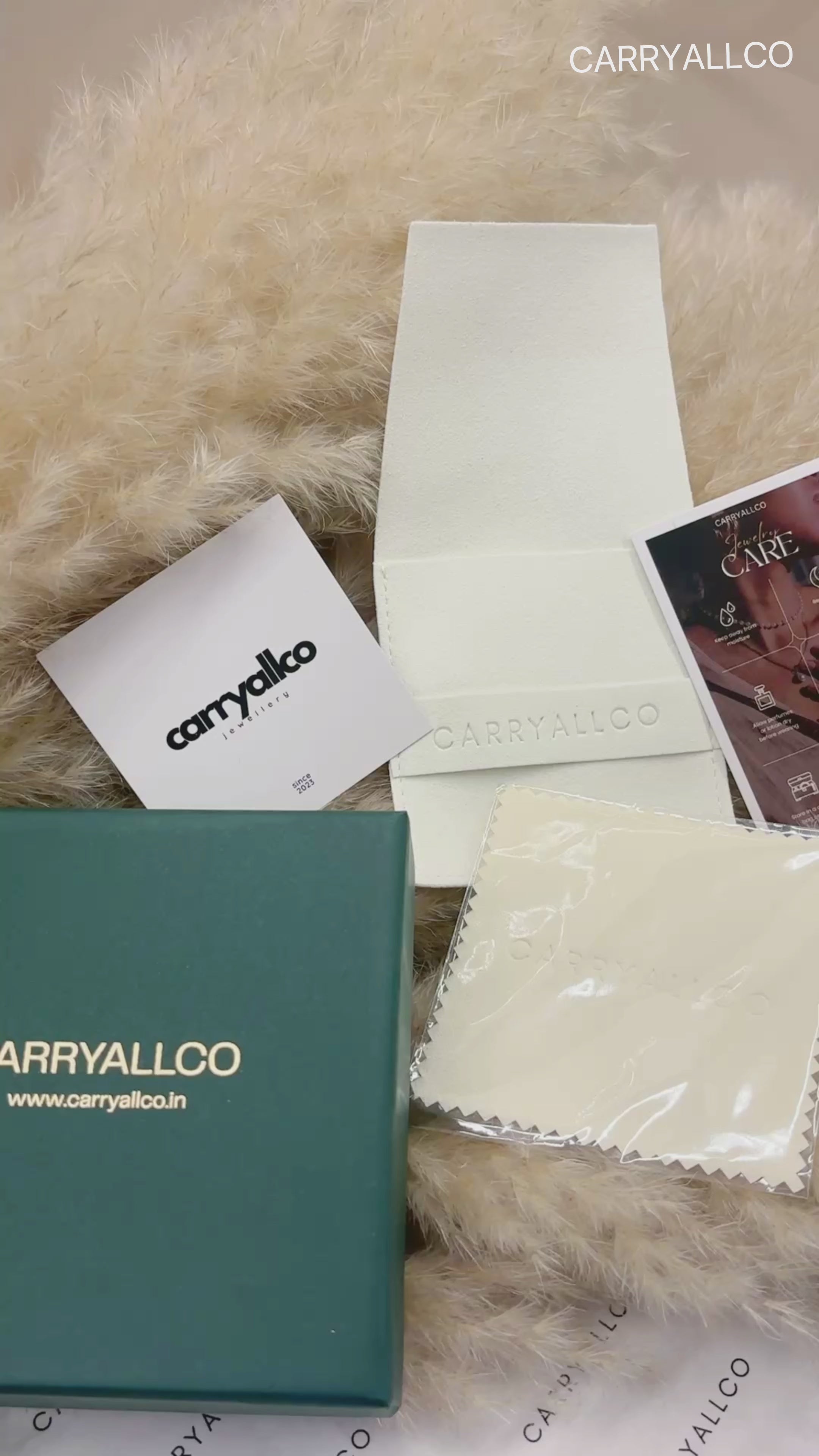 Carryallco Starry Cascade Necklace